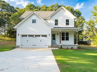 300 N Alma Street, Vass, NC 28394