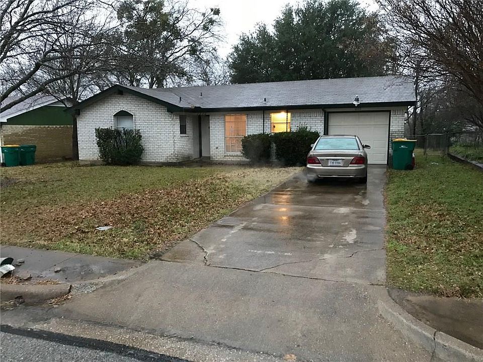1st image of 1220 Mars St