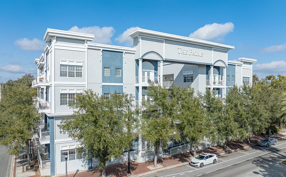 Building Photo - 230 SW 2nd Ave #412