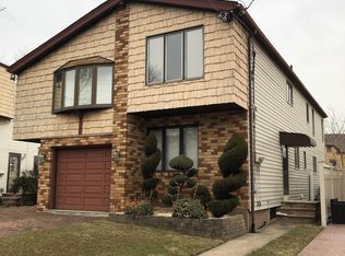 73 Providence St, Staten Island, NY 10304