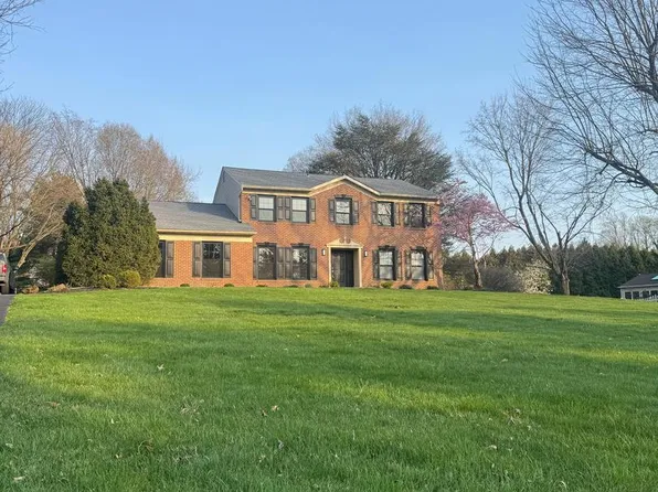 657 N Wales Rd, North Wales, PA 19454