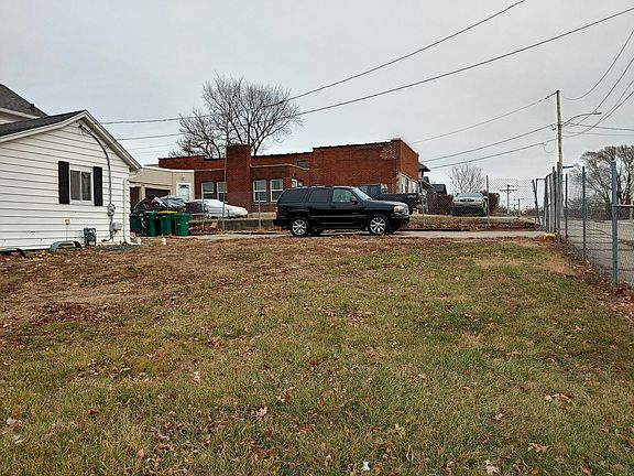 4th image of 144 Akin Ave
