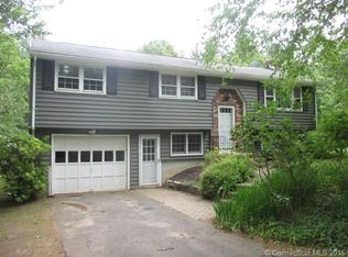20 Ridgewood Rd, Willington, CT 06279