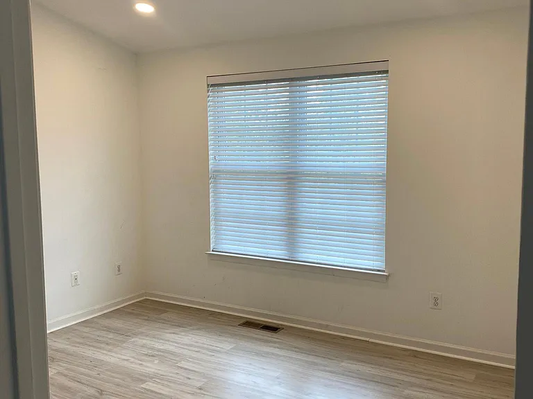 42802 San Sebastian Ter — Photo 9