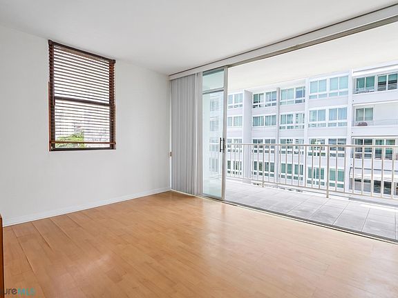 4th image of 1217 Magdalena #4A