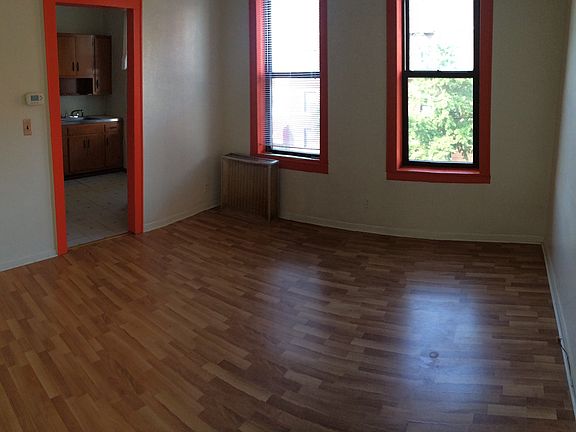 2nd image of 3222 42nd St APT 3