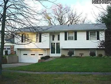 177 Meadow Dr photo 1