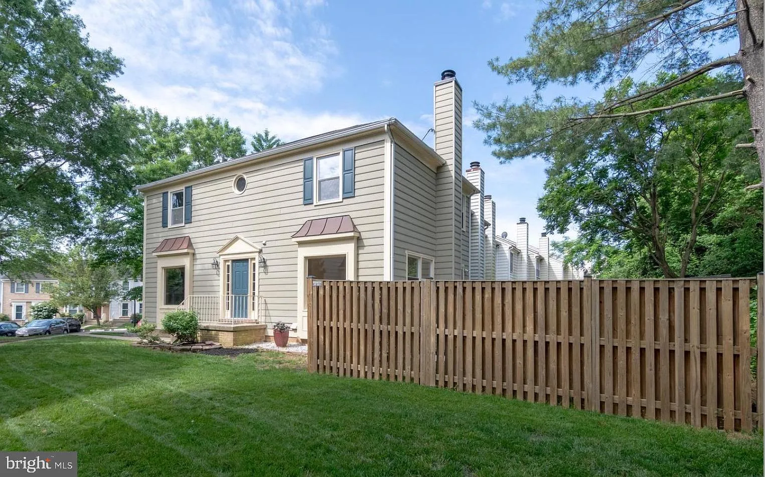 3 bed, 3.5 bath, 1678 sqft, $3,650 — Photo 1