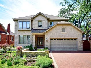 604 S Poplar Ave, Elmhurst, IL