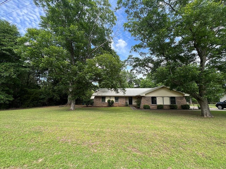 1st image of 458 Harrison Dr