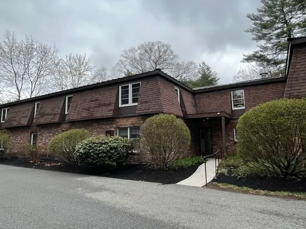 15 Lawrence Rd APT 20, Rowley, MA 01969