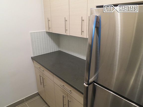 3rd image of 444 E 82nd St APT 8W