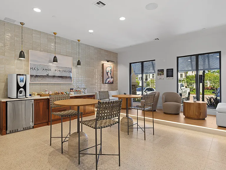 Cortland Royal Palm Beach — Photo 24