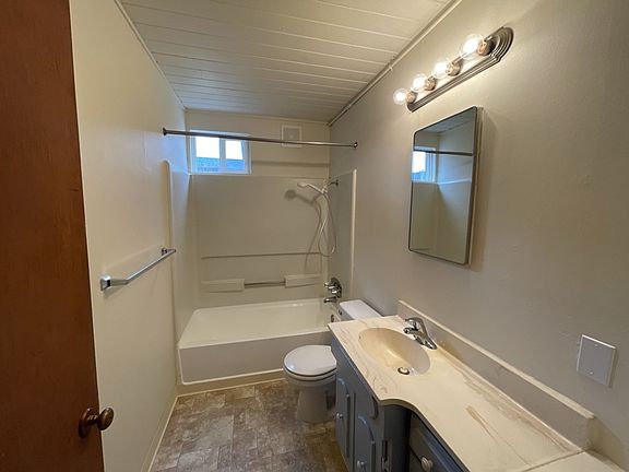 5th image of 2362 Donna Dr