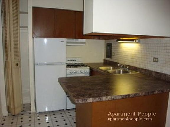 2nd image of 3160 N Cambridge Ave APT 203F