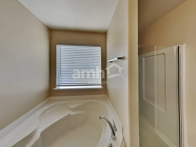 28926 Village Creek Loop — Photo 10