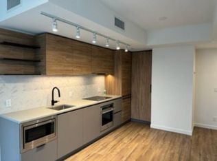 10448 University Dr #306, Surrey, BC V3T 0S7