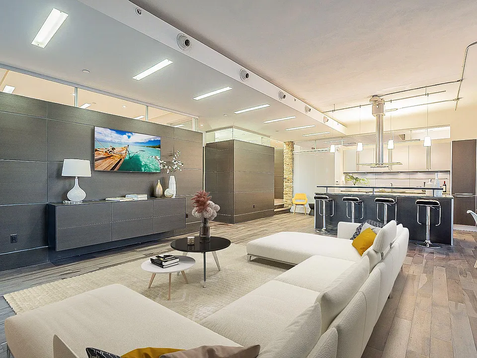 21 6th St #406