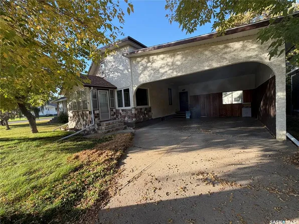 466 6th AVENUE W, Melville, SK S0A 2P0
