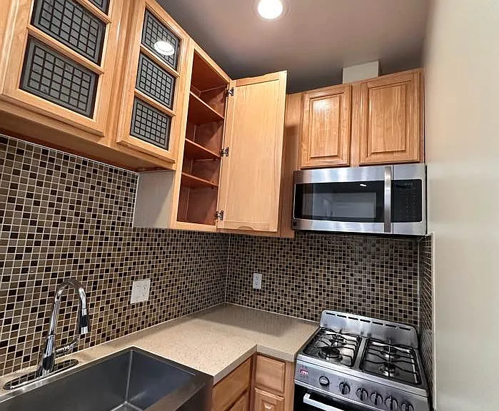 8629 S Vermont Ave #205 — Photo 6