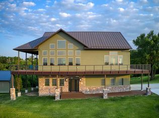 176 Devils Rim Rd, Crofton, NE 68730