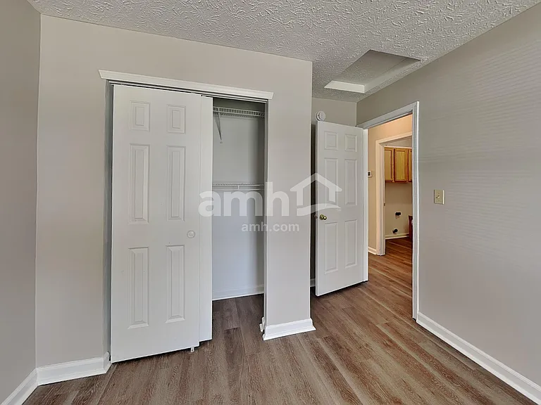 8074 Sydney Ln — Photo 15