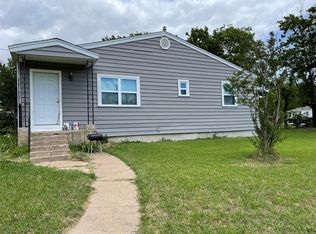 945 S Lee Ave, Sherman, TX 75090