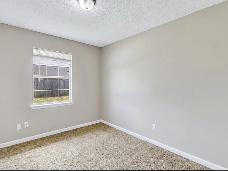 772 Melissa Dr — Photo 21