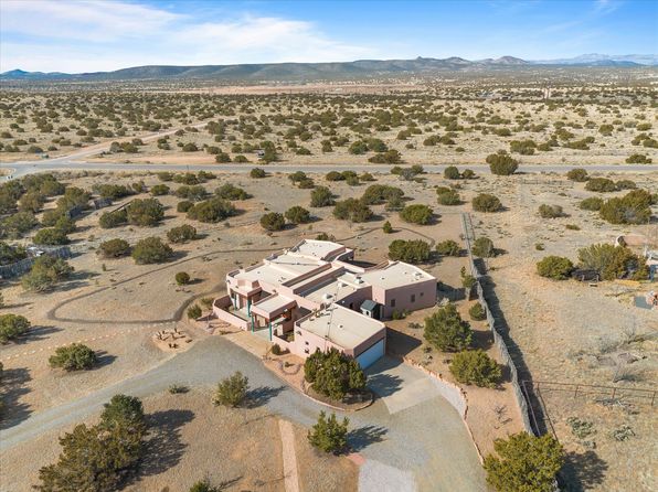 8 Camino De Rey Cir, Santa Fe, NM 87506