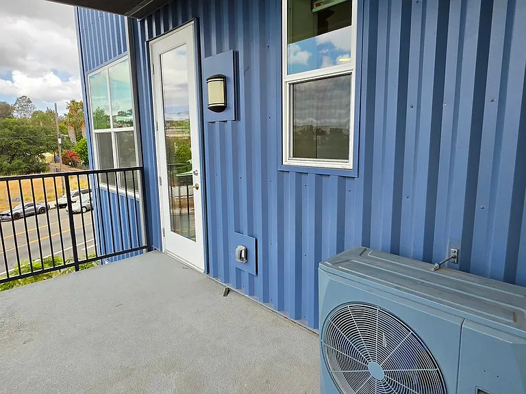 NV Lofts — Photo 39