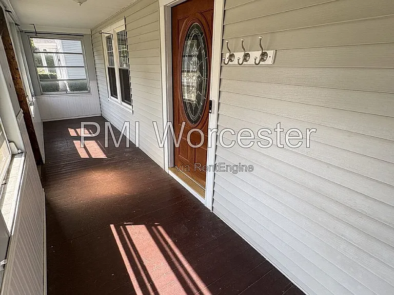 465 Chandler St — Photo 8