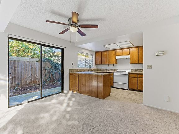 3rd image of 2286 Pacific Ave APT E