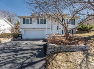 2010 5th Ave NE, Rochester, MN 55906