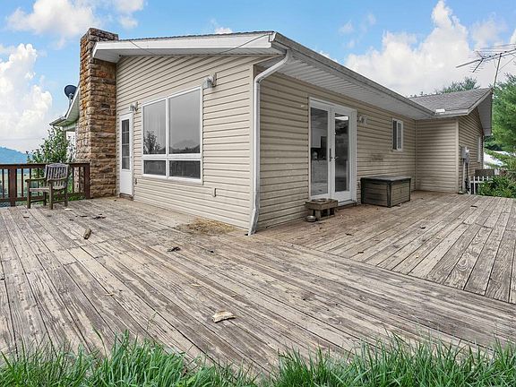 4th image of 7395 Dog Hollow Rd