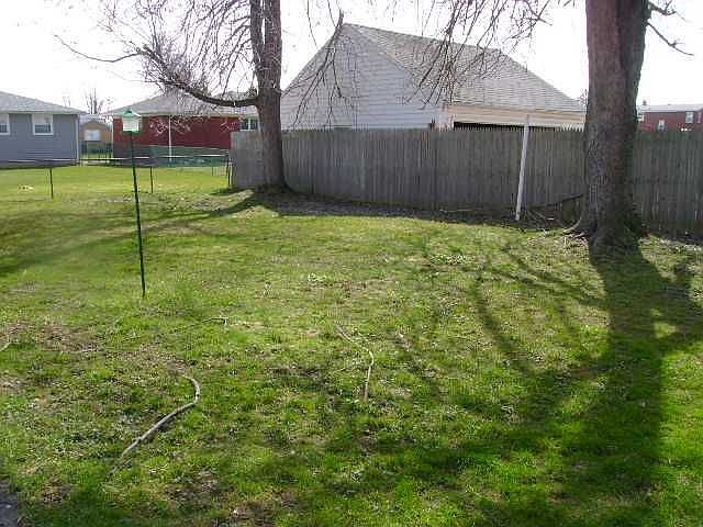 1st image of 37 Clover Pl