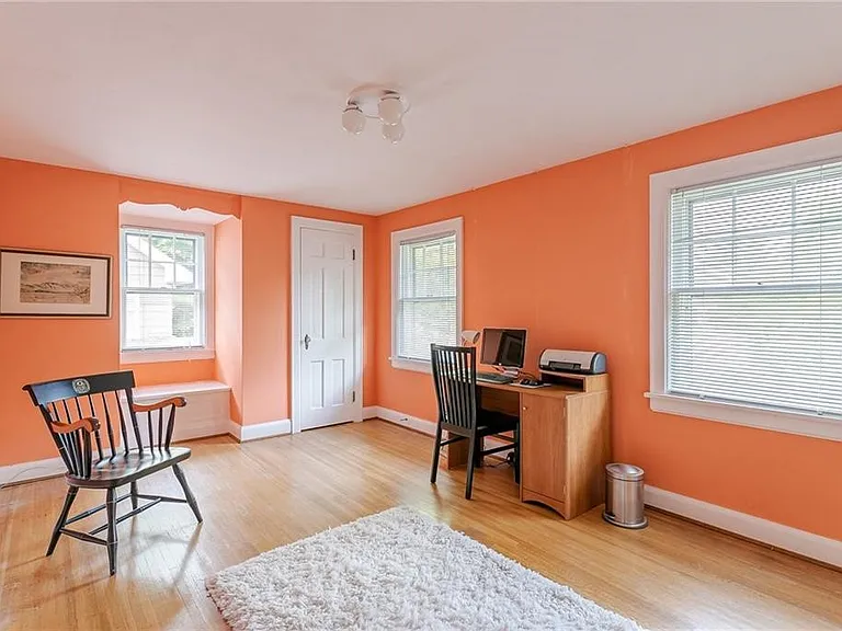 15 Eastview Ter — Photo 12