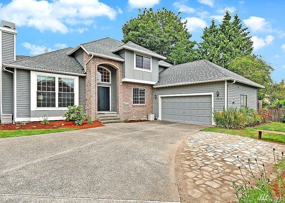 1st image of 1415 222nd Pl NE