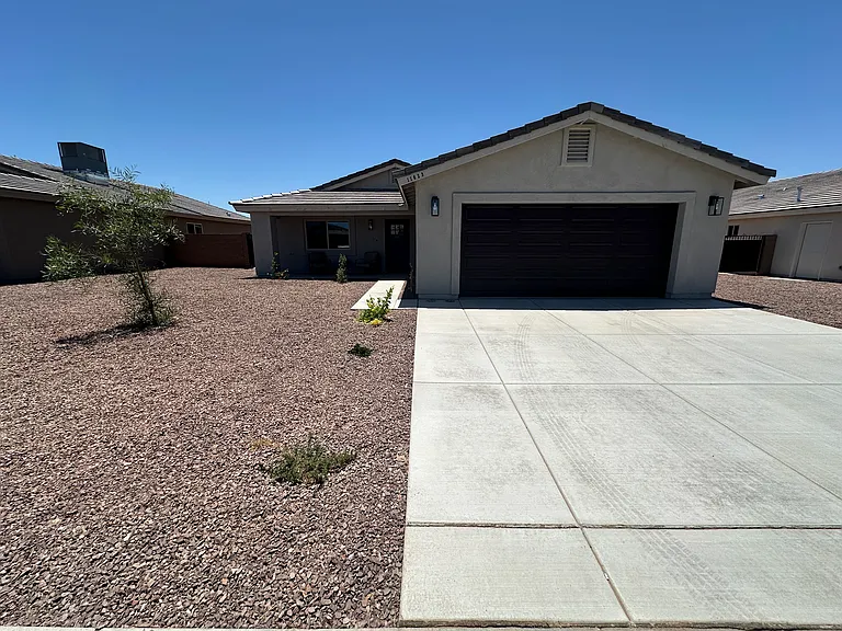 11623 E 33rd Way — Photo 1