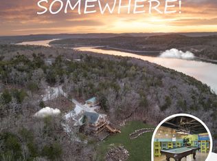 293 Silverlake Ln, Reeds Spring, MO 65737