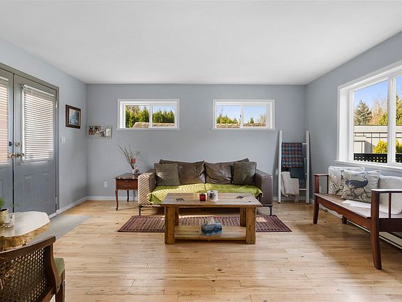 4th image of 33861 Prentis Ave