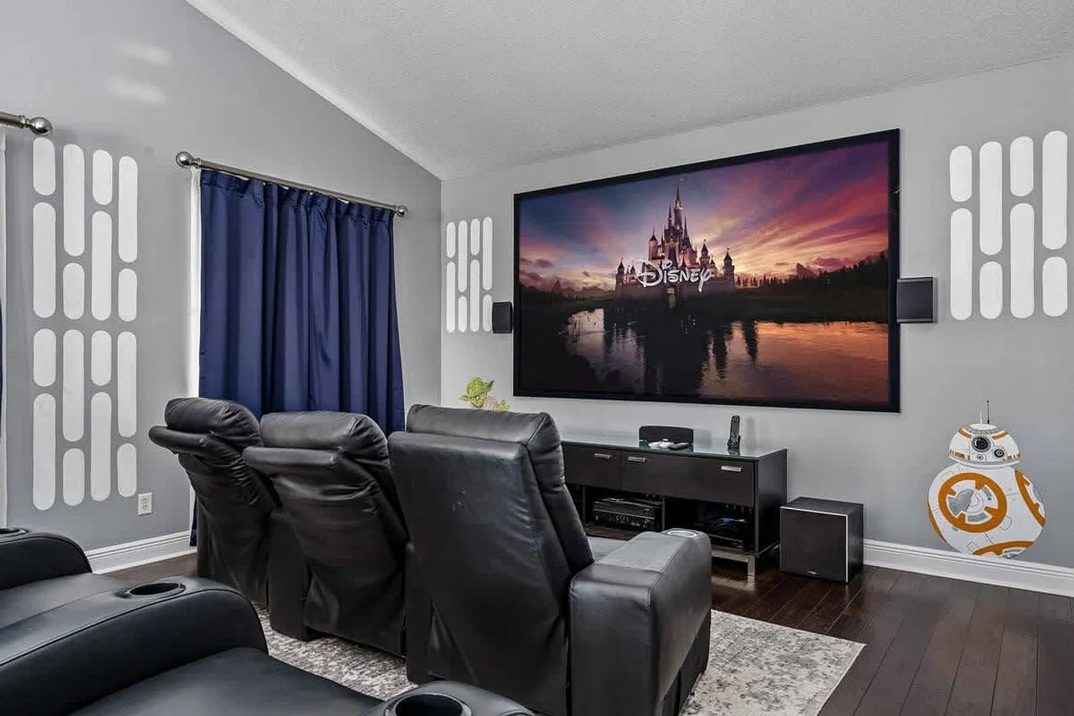 5 bed, 6.0 bath, 4251 sqft, $12,831 — Photo 1