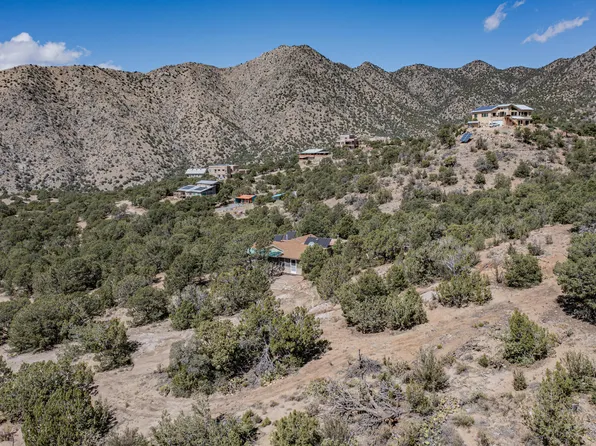 46 Circle Dr NE, Albuquerque, NM 87122
