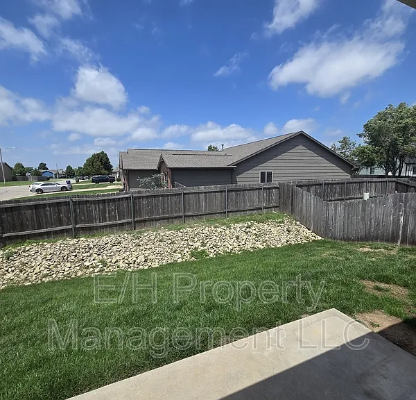 5903 N Millsboro St — Photo 44
