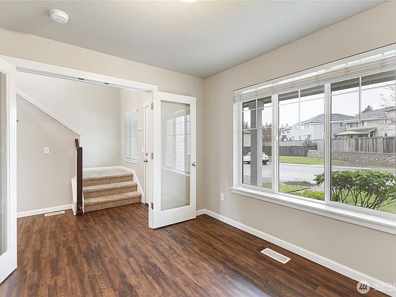 5th image of 18028 121st Street E