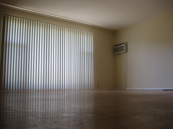 4th image of 1746 Grevelia St APT A