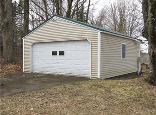 237 Ferncliff Rd, Mohawk, NY 13407