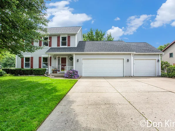 4981 Montauk Dr NW, Comstock Park, MI 49321