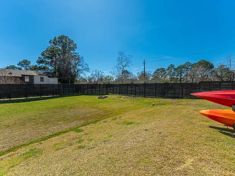 1802 Stable Ln #B2 — Photo 24