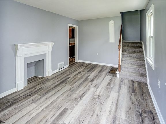 5th image of 662 Lincoln Blvd