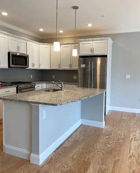 299 Lexington St #31 — Photo 3
